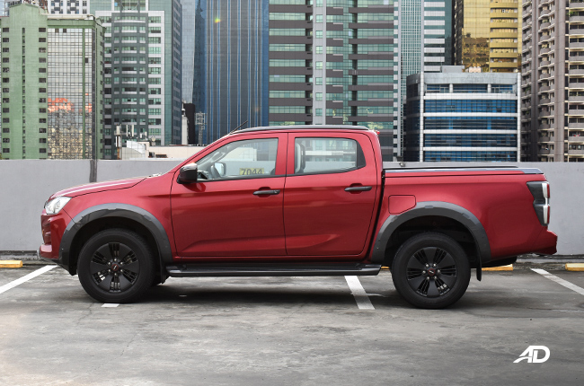 Isuzu D-MAX exterior side profile
