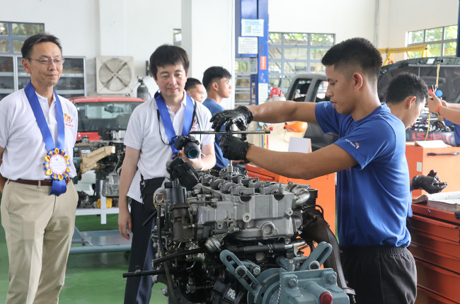 Isuzu Heart and Smile Project Photo 1