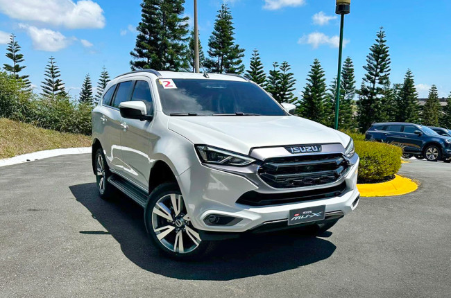 Isuzu mu-X Media Drive 3