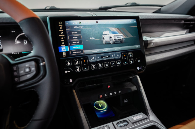 Jeep Recon Infotainment