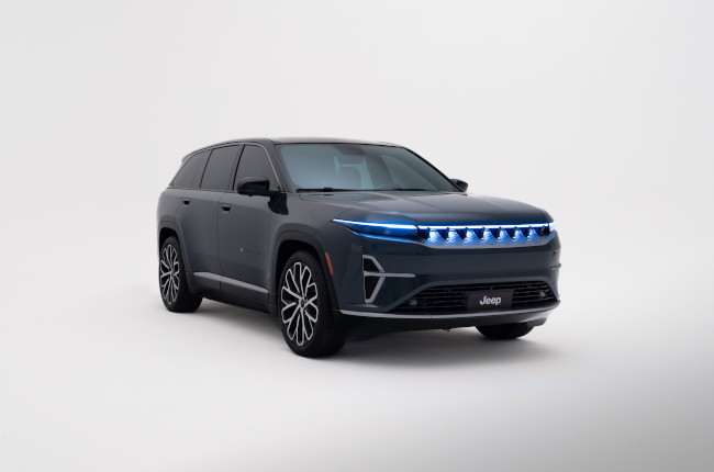 Jeep Wagoneer S Inline 3