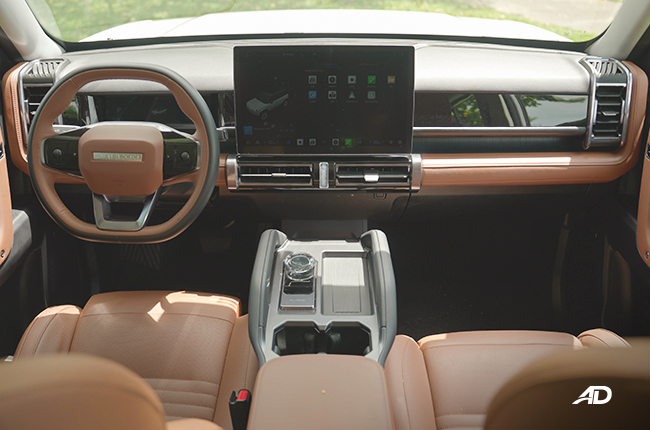 JETOUR EJ-6 Interior front