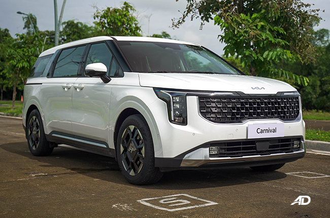 Kia Carnival Exterior