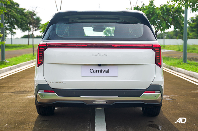 Kia Carnival Rear