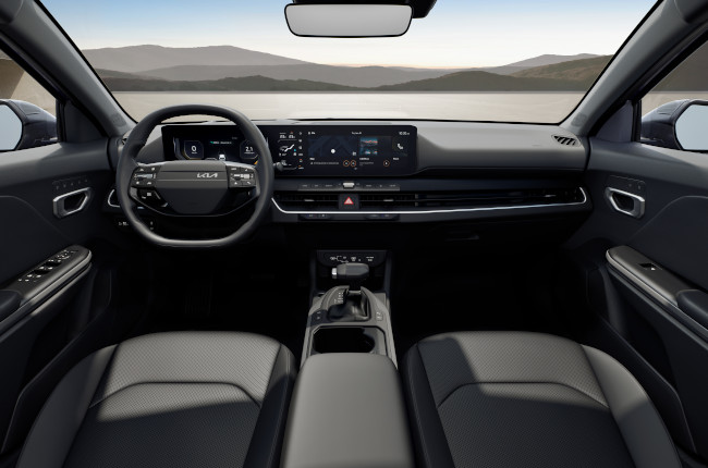 Kia K4 Sportswagon Interior