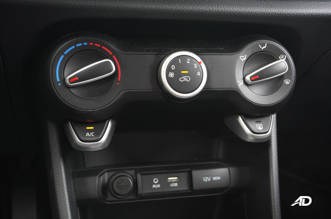 Kia Picanto 1.2 EX Philippines Climate Control Knobs