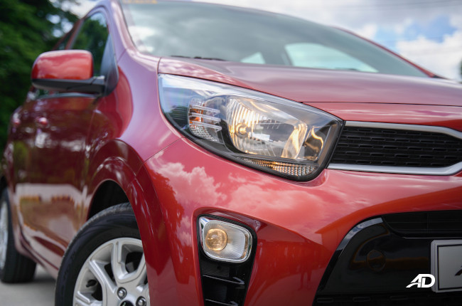 Kia Picanto 1.2 EX Philippines reflector headlights