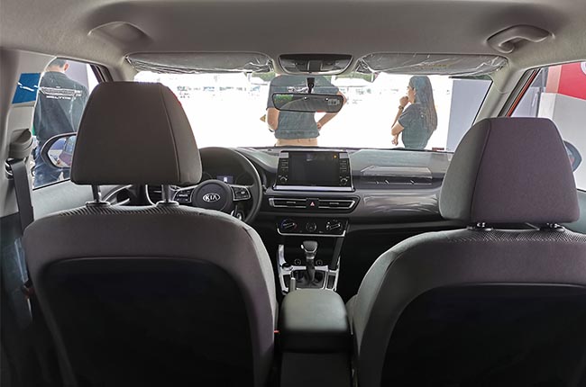 Kia seltos interior EX