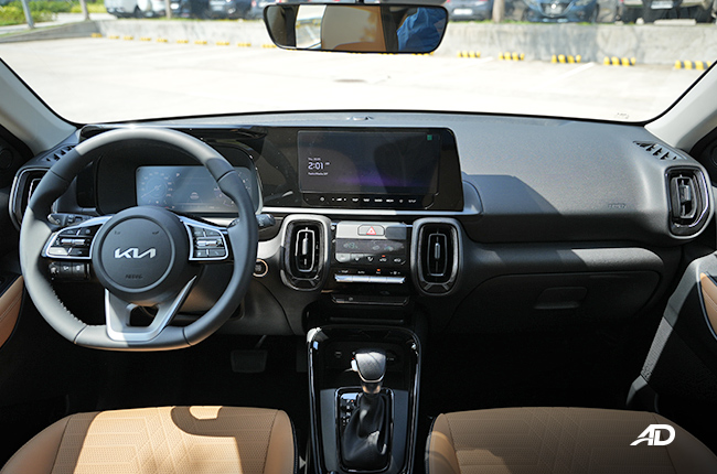 Kia Sonet Dashboard
