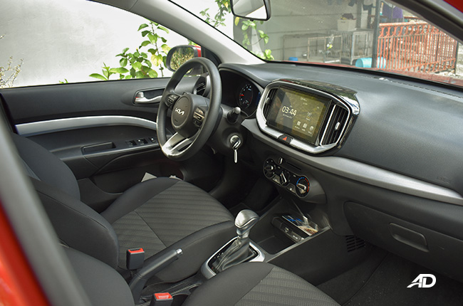 Kia Stonic Style Edition interior front seats