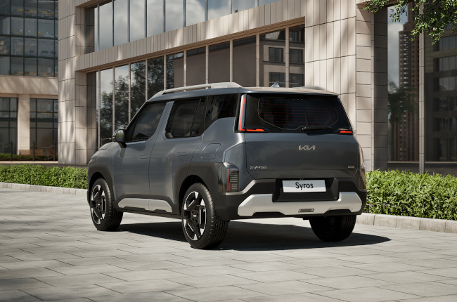 Kia Syros Rear Quarter