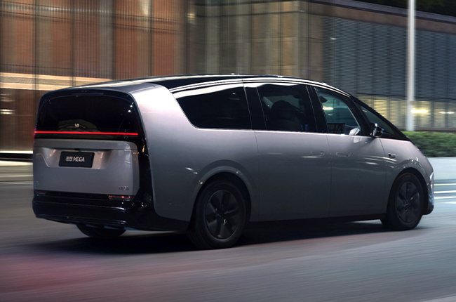 Li Auto Mega Rear Quarter