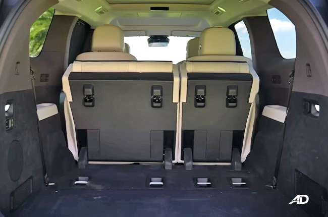 Li Auto Mega Third Row