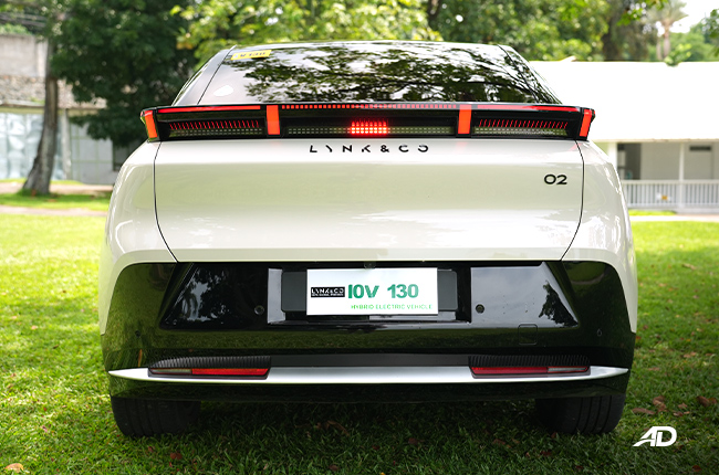 Lynk & Co 02 Rear