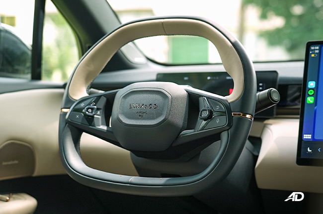 Lynk & Co 02 Steering Wheel