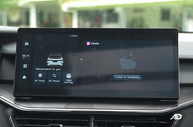 Lynk & Co 06 Origin SE Infotainment