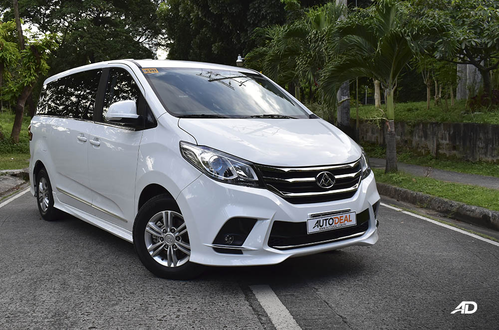 Maxus G10 exterior road test front quarter