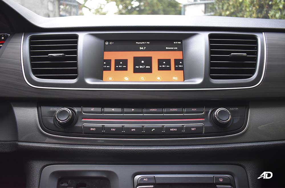 Maxus g10 infotainment road test