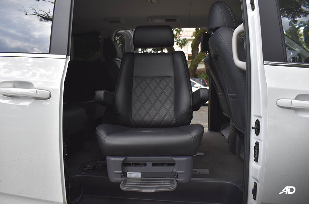 Maxus g10 interior road test assist seat swivel