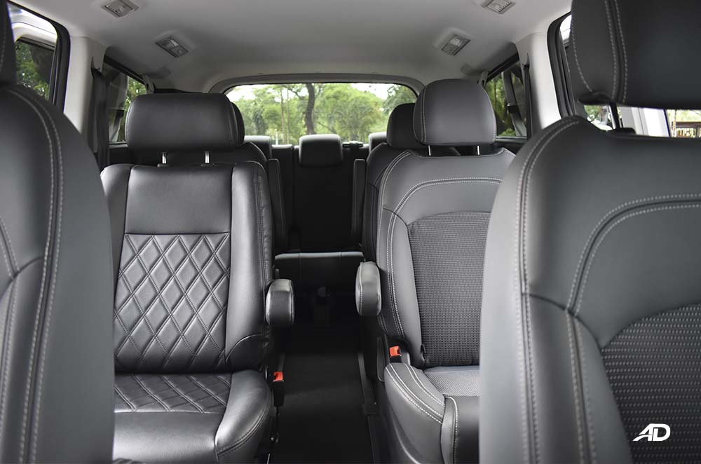 Maxus G10 interior road test row shot