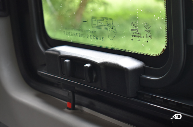 Maxus V80 Comfort Interior window