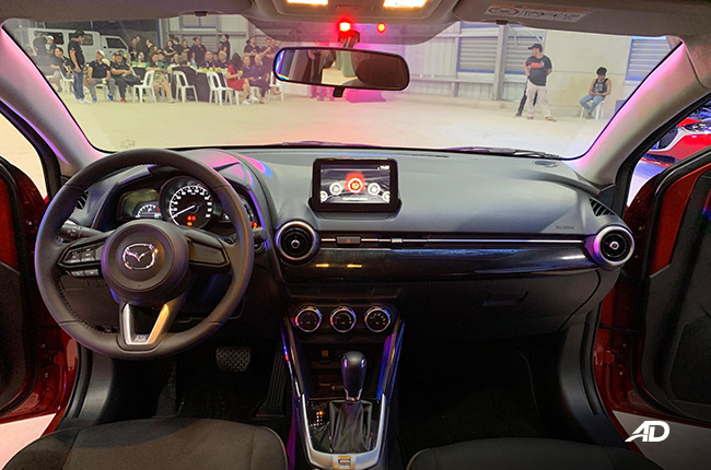 Mazda 2 facelift interior