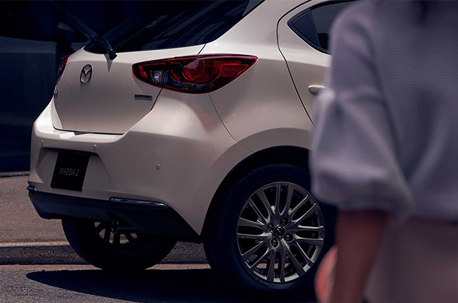 Mazda 2 rear
