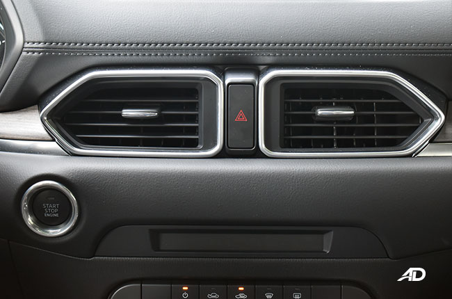 Mazda CX-5 2.5 AWD Turbo interior air conditioning vents