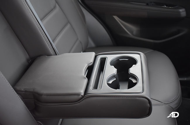 Mazda CX-5 2.5 AWD Turbo interior center arm rest