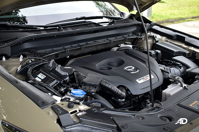 Mazda CX-5 2.5 AWD Turbo interior engine