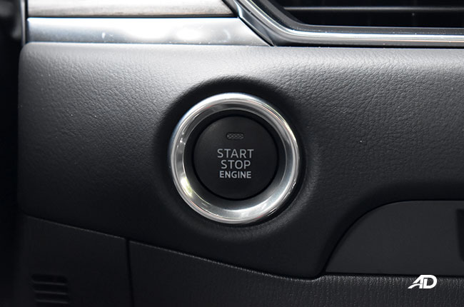 Mazda CX-5 2.5 AWD Turbo interior push start button