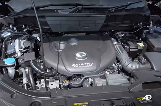 Mazda CX-8 enginebay