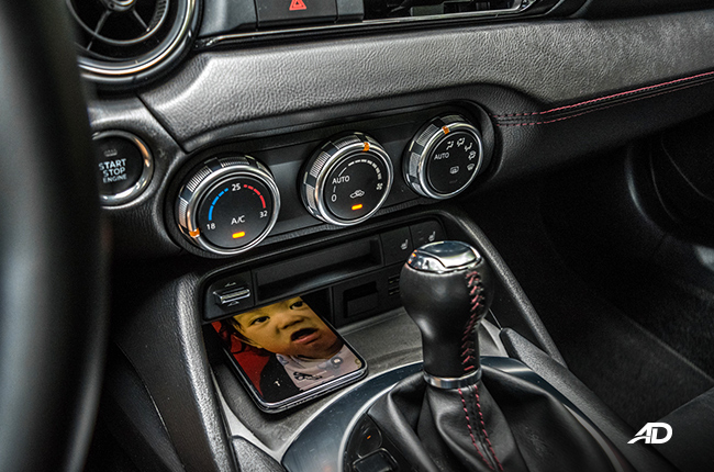 Mazda MX-5 RF interior