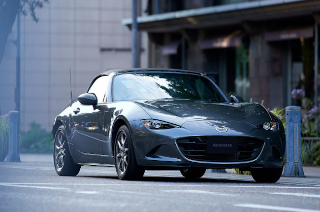 Mazda MX-5 Roadster Polymetal Grey