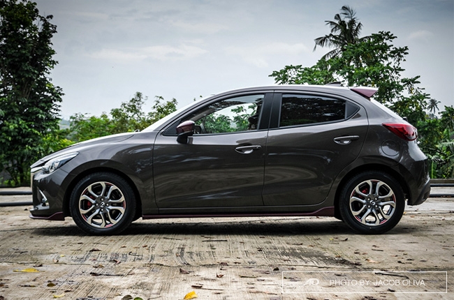 Mazda2 Hatchback Java Side View