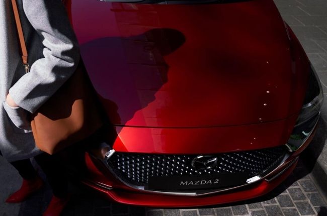 Mazda2 hood