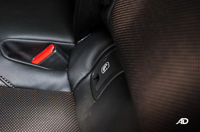 Мазда 3 isofix