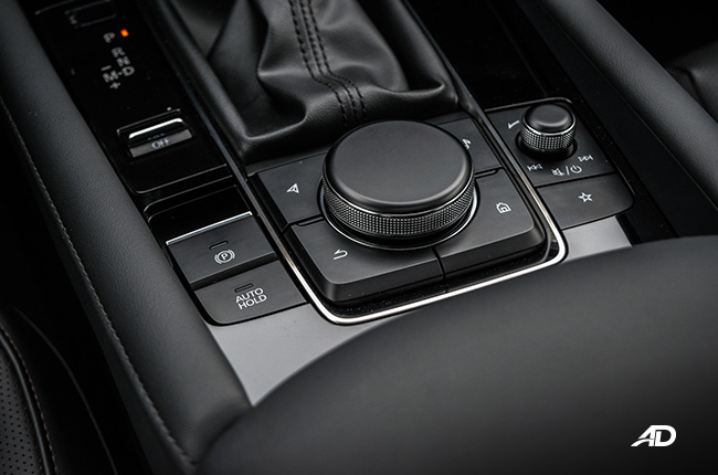mazda3 sportback review road test commander knob interior 