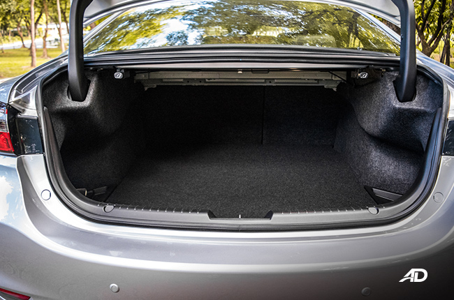 mazda6 sedan trunk