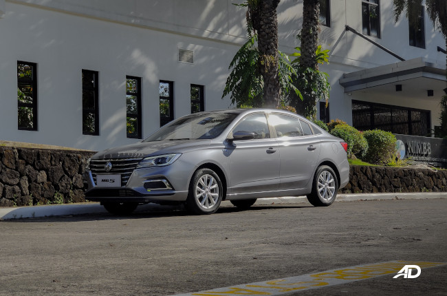 MG 5 1.5 L Style CVT Philippines Front Quarter