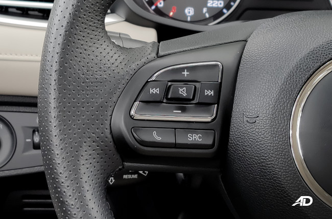 MG 5 1.5 L Style CVT Philippines Interior Steering Wheel Audio Controls