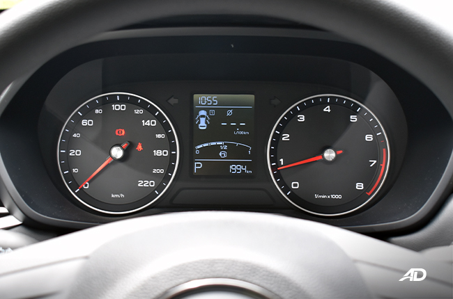 MG 5 Core Plus gauge cluster