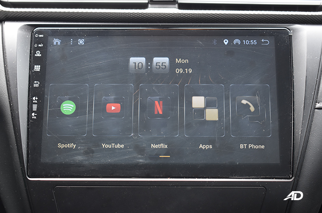 MG 5 Core Plus interior infotainment system