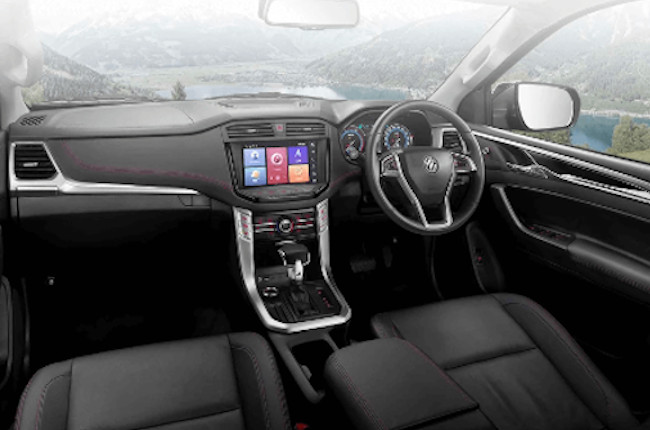 MG Extender Interior dashboard