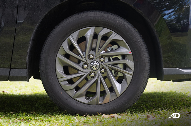 MG G50 Plus Lux DCT Wheels