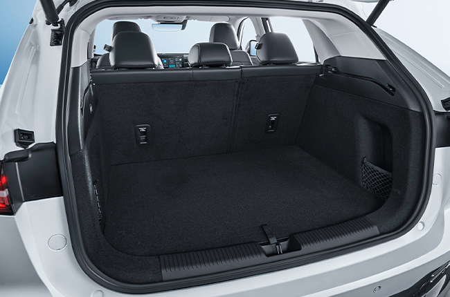 MG HS Hybrid+ Trunk 2nd Row Up