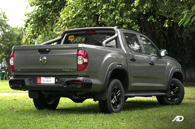 MG TRQ-L Rear Quarter