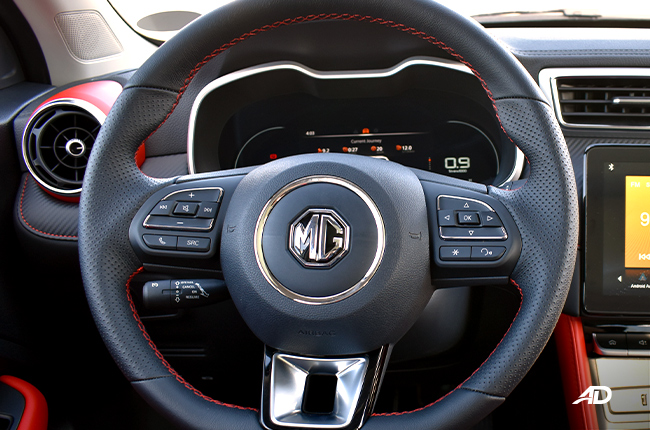 MG ZST interior wheel