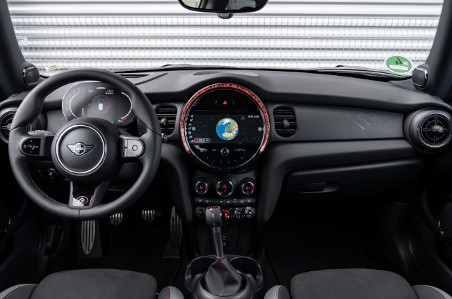 MINI JCW 1to6 interior