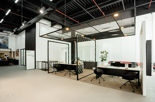 MINI Showroom Inline 3